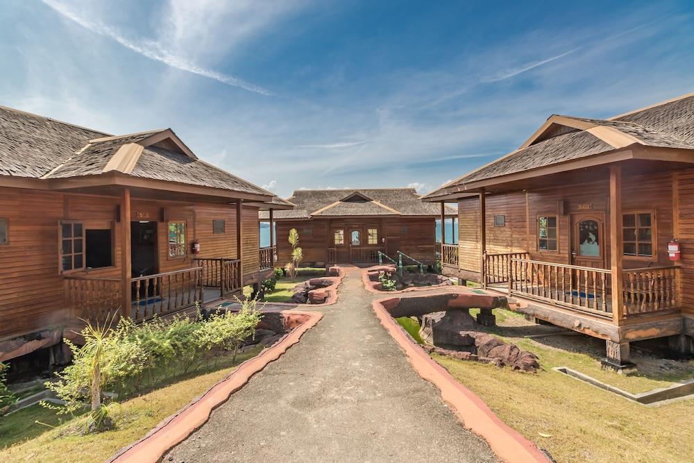 Ktm Resort Batam Sekupang Exterior foto