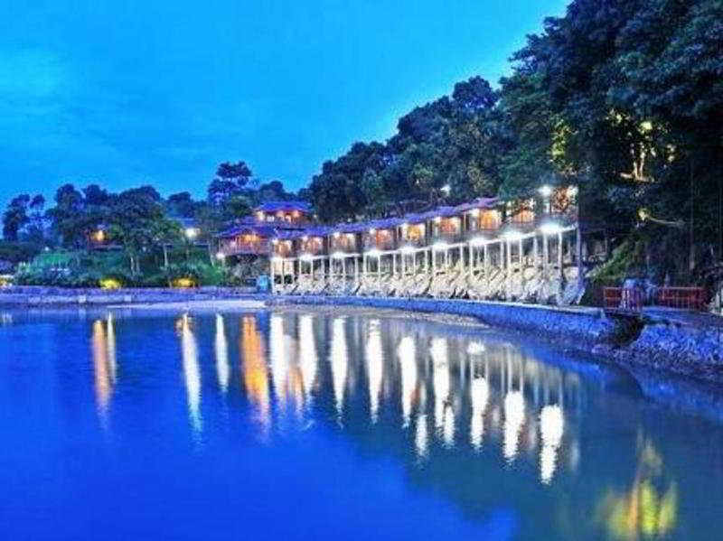 Ktm Resort Batam Sekupang Exterior foto